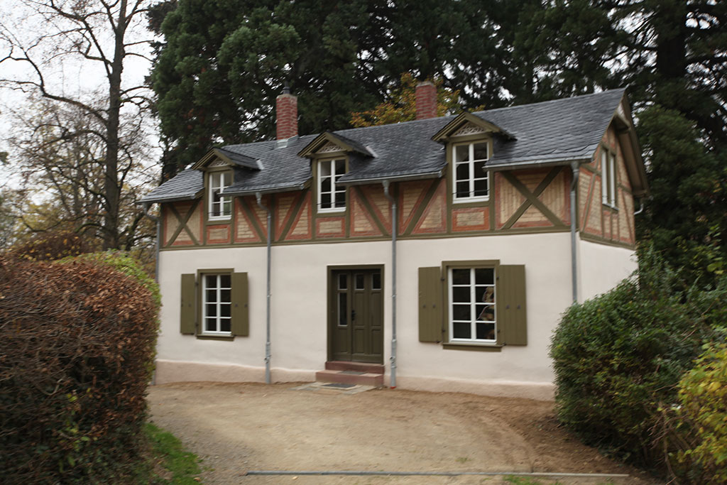 'Russenhaus' auf dem Heiligenberg in Jugenheim 'Russenhaus' auf dem Heiligenberg in Jugenheim